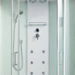 Doccia spa con cabina ad alta tecnologia, dotata di getti e tecnologia di massaggio, ideale per il wellness e il relax.