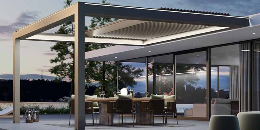 Pergola-web Copertura per terrazza con tende verticali antivento