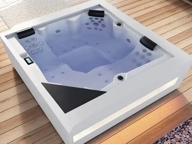 NewArt-Minipiscina da esterno con finitura bianca e illuminazione LED integrata Vasca idromassaggio quadrata da esterno con rivestimento bianco moderno e luci integrate