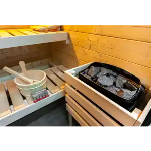 Sauna Family La sauna modello Family di Harvia è progettata per offrire benessere e relax a tutta la famiglia. Con spazi ottimizzati e materiali di alta qualità, questa sauna garantisce un’esperienza confortevole e sicura per grandi e piccoli. Grazie al design moderno e funzionale, si integra facilmente in qualsiasi ambiente, trasformando ogni momento in un’occasione speciale di relax. Scegli il modello Family di Harvia per creare ricordi indimenticabili con i tuoi cari, all’insegna del calore e della tradizione finlandese.